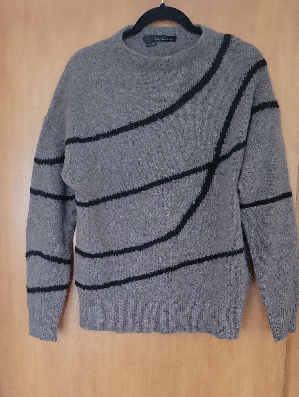 360 Cashmere Gray Knit Crewneck Sweater